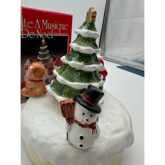 Revolving Christmas music retro vintage music box tree santa snowman bear - Picture 5 of 7